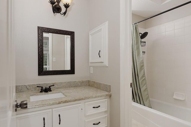2 Silverstrand Place, The Woodlands, TX 77381