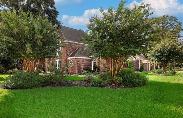 2 Silverstrand Place, The Woodlands, TX 77381