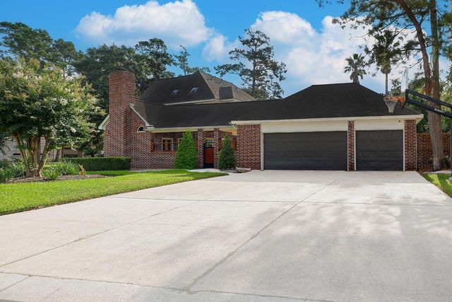 2 Silverstrand Place, The Woodlands, TX 77381