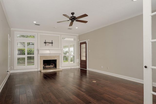2 Silverstrand Place, The Woodlands, TX 77381