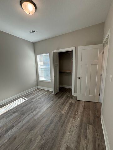 2605-2607 W 55th St N, Wichita, KS 67204