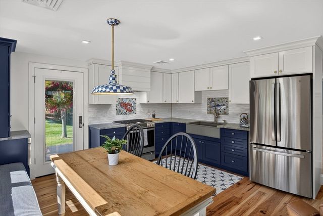 28 Chipman Rd, Sandwich, MA 02563