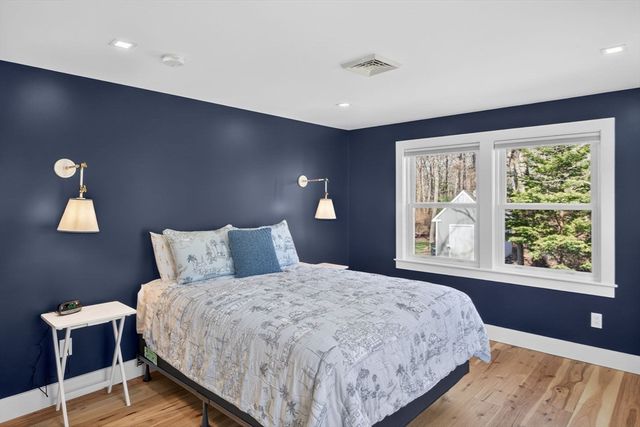 28 Chipman Rd, Sandwich, MA 02563