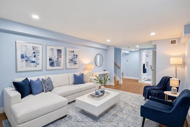 28 Chipman Rd, Sandwich, MA 02563