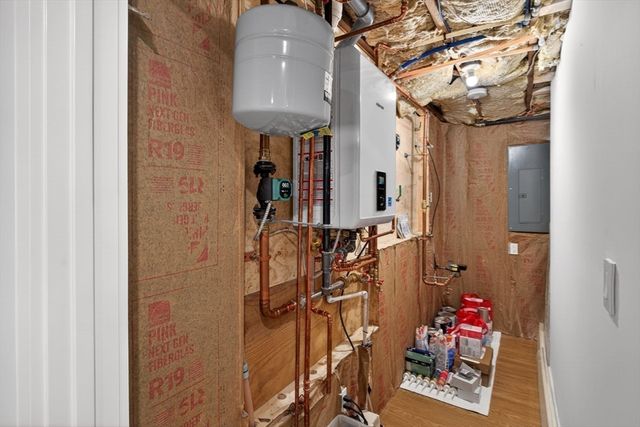 28 Chipman Rd, Sandwich, MA 02563