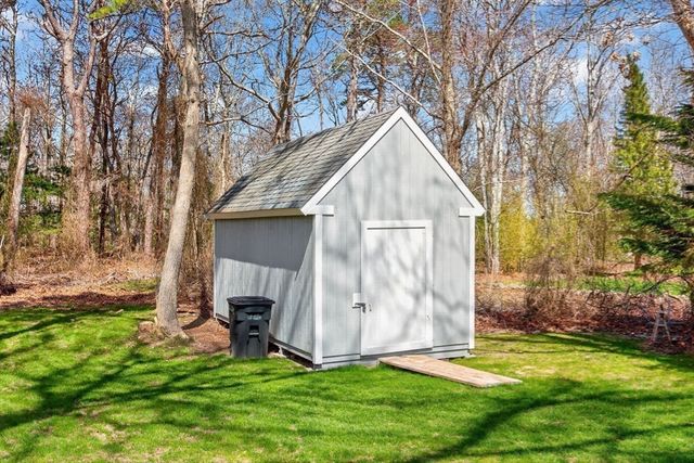28 Chipman Rd, Sandwich, MA 02563