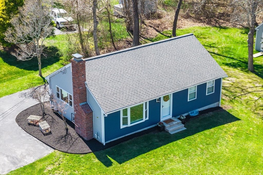 28 Chipman Rd, Sandwich, MA 02563