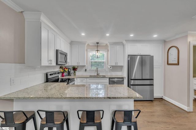 121 Forest Park Drive, Easley, SC 29642