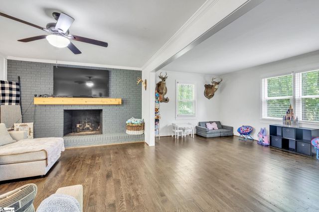 121 Forest Park Drive, Easley, SC 29642