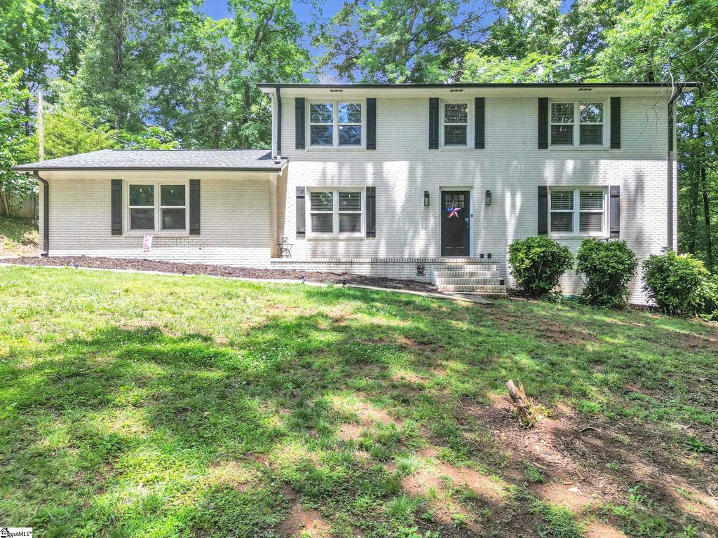 121 Forest Park Drive, Easley, SC 29642