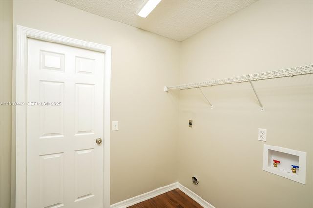 667 SW Seagull Ter, Port St. Lucie, FL 34953