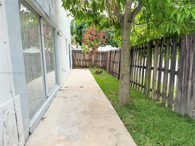 9861 SW 222nd Ter, Cutler Bay, FL 33190