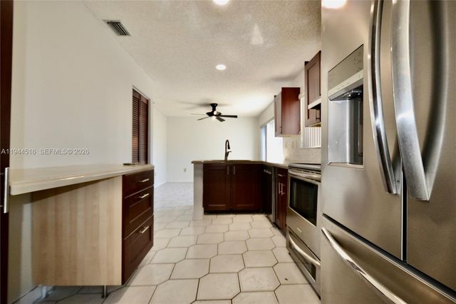 9861 SW 222nd Ter, Cutler Bay, FL 33190