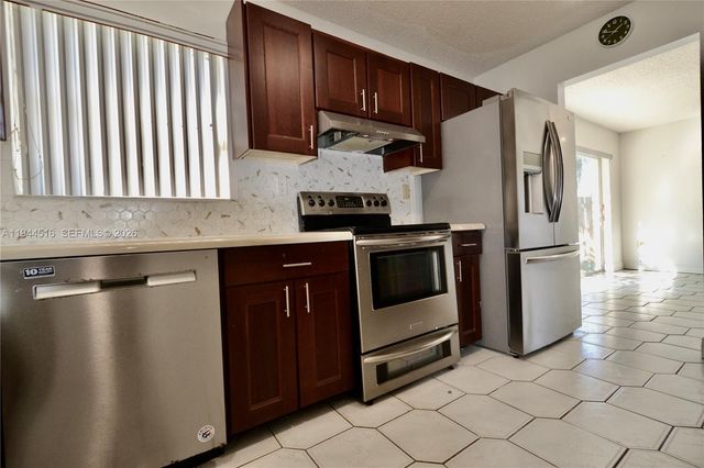 9861 SW 222nd Ter, Cutler Bay, FL 33190