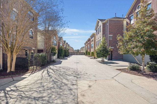 3643 Main Plaza Drive, Houston, TX 77025