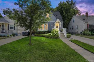 812 N Edison Avenue, Royal Oak, MI 48067
