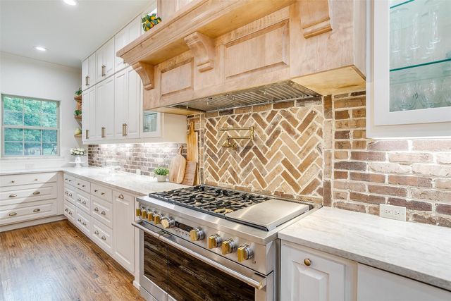 115 Lantana Court, Poolville, TX 76487