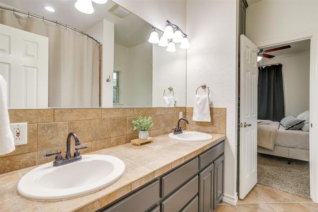 115 Lantana Court, Poolville, TX 76487