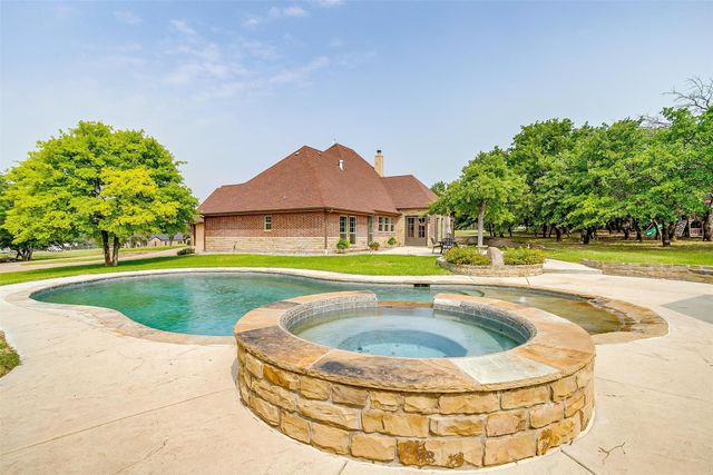 115 Lantana Court, Poolville, TX 76487