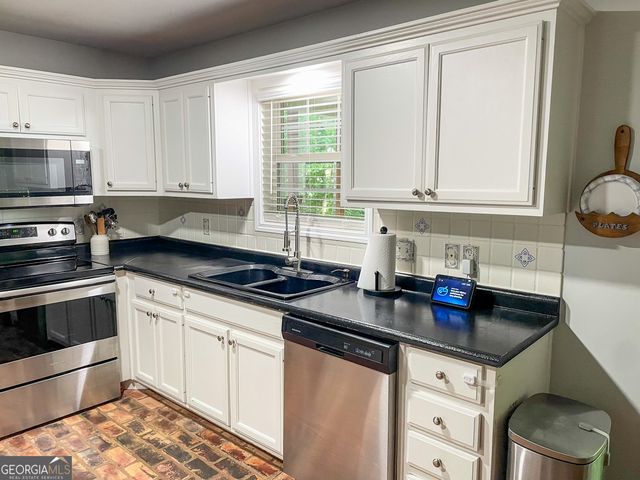 1609 White Oak Drive, Winder, GA 30680