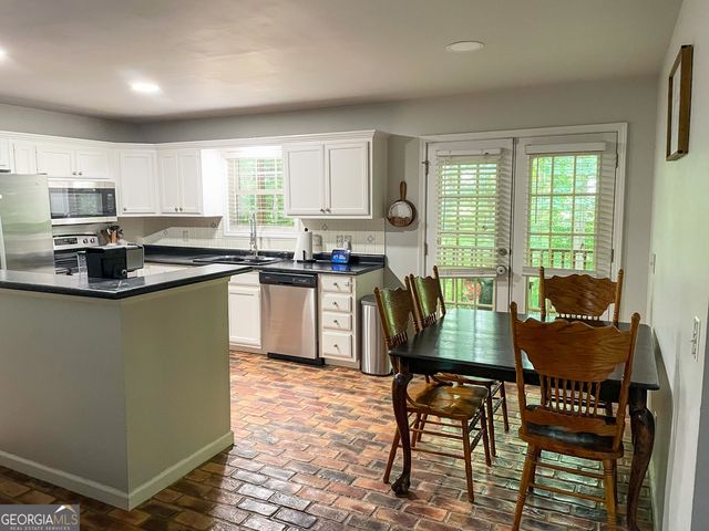 1609 White Oak Drive, Winder, GA 30680