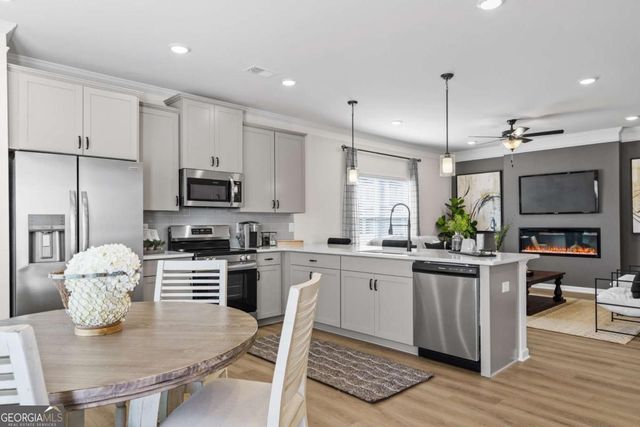 1014 Glendale Place 8, Conyers, GA 30012