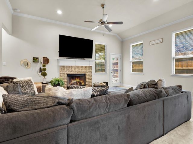 5933 Dunnlevy Drive, Fort Worth, TX 76179