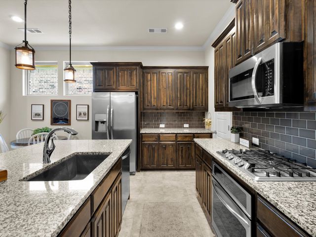 5933 Dunnlevy Drive, Fort Worth, TX 76179