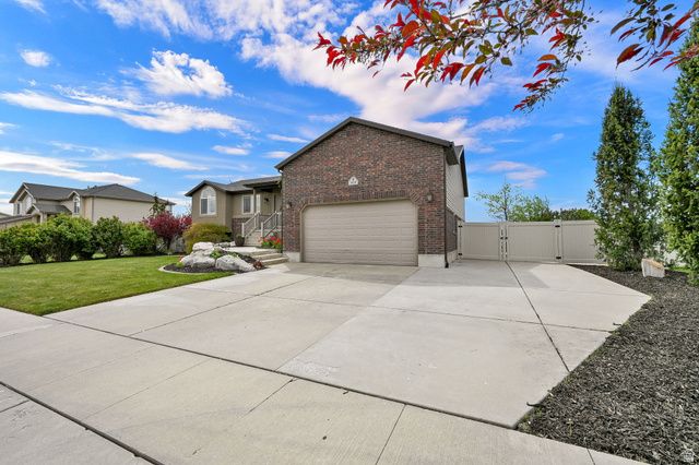 3439 W 2400 S, Syracuse, UT 84075