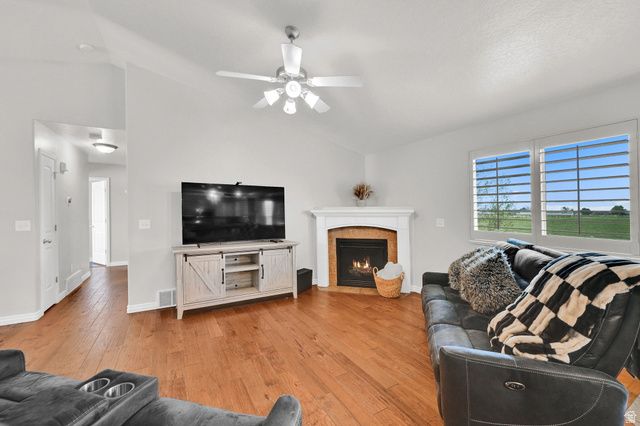3439 W 2400 S, Syracuse, UT 84075