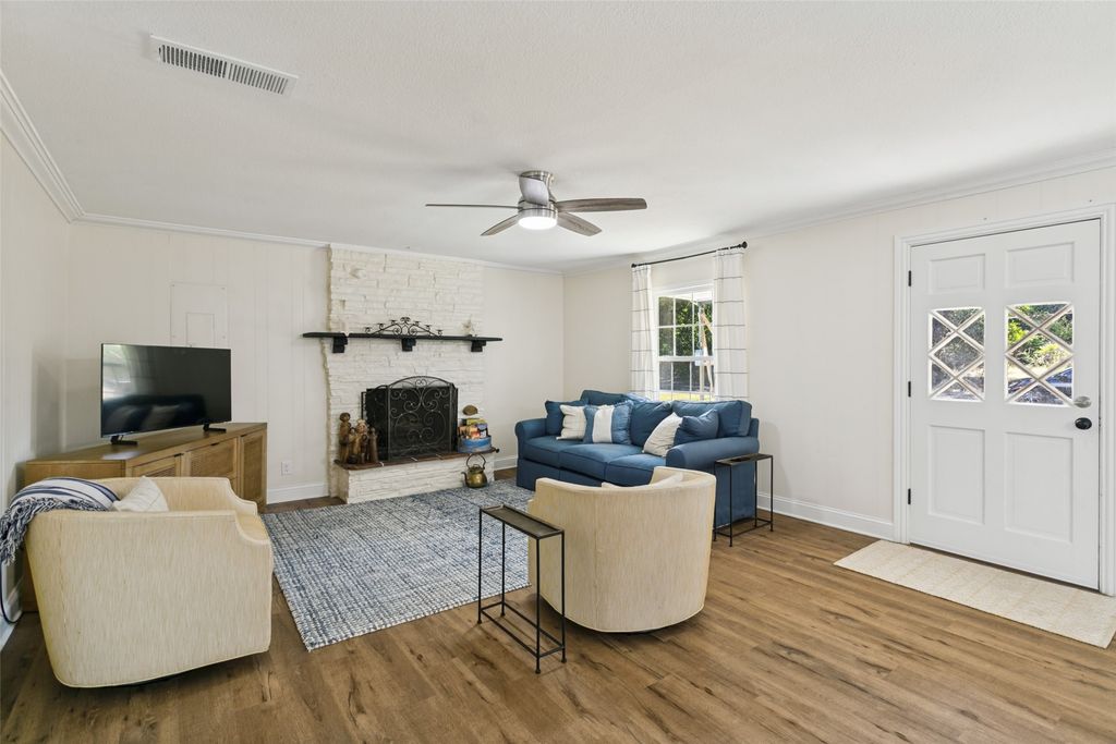 7420 Love Circle, Fort Worth, TX 76135 — photo 5