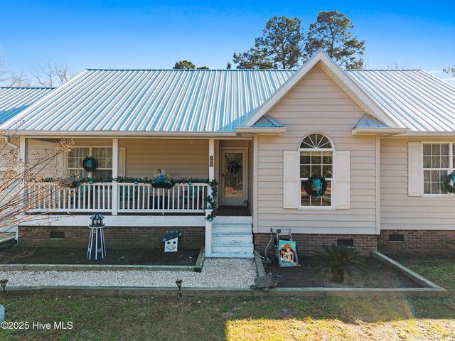 285 Riverside Drive SW, Supply, NC 28462