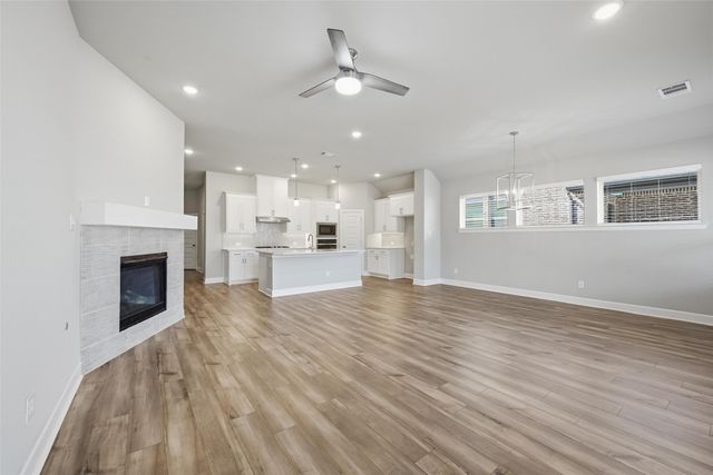 1620 Mcdougall Creek, Van Alstyne, TX 75495