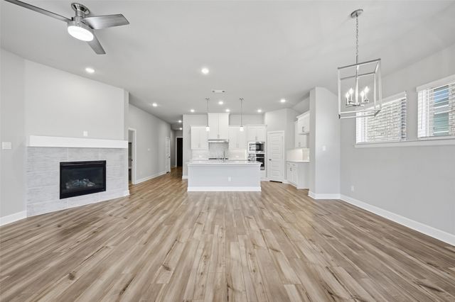 1620 Mcdougall Creek, Van Alstyne, TX 75495