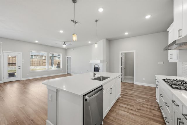 1620 Mcdougall Creek, Van Alstyne, TX 75495