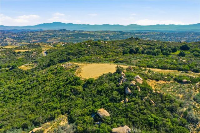 41591 Corte Vista Gusta, Murrieta, CA 92562