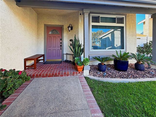 2400 Pepperwood, Corona, CA 92882