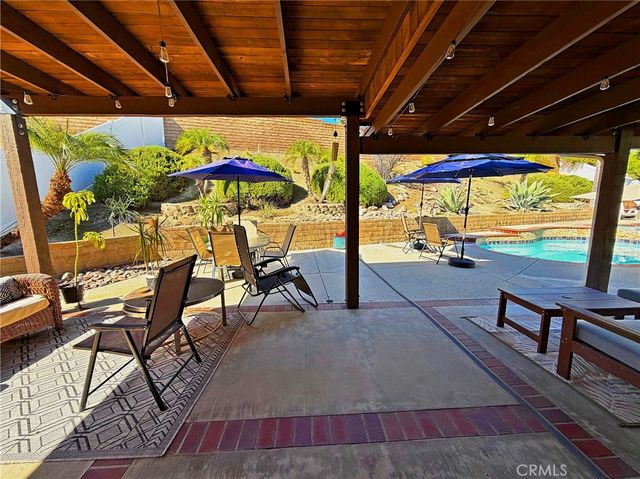 2400 Pepperwood, Corona, CA 92882