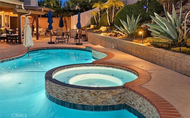 2400 Pepperwood, Corona, CA 92882