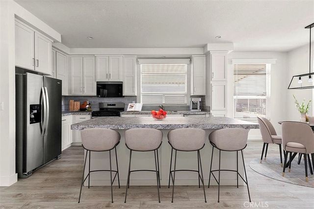 9080 Bloomfield 231, Cypress, CA 90630