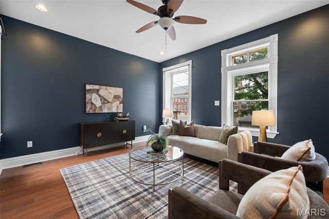 2815 Arsenal Street, St Louis, MO 63118