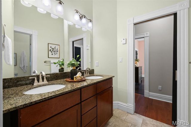 2815 Arsenal Street, St Louis, MO 63118