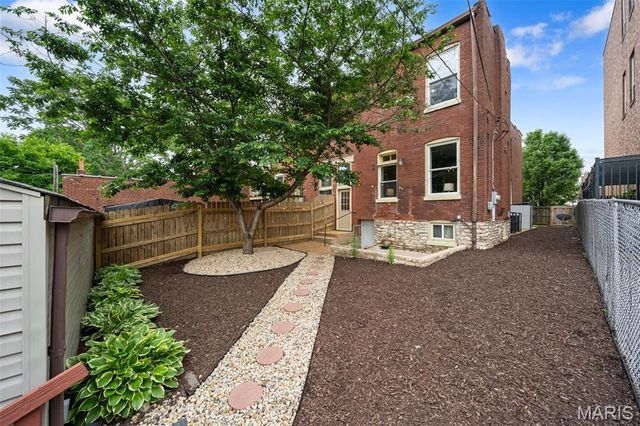 2815 Arsenal Street, St Louis, MO 63118