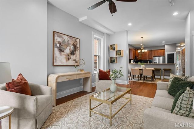 2815 Arsenal Street, St Louis, MO 63118