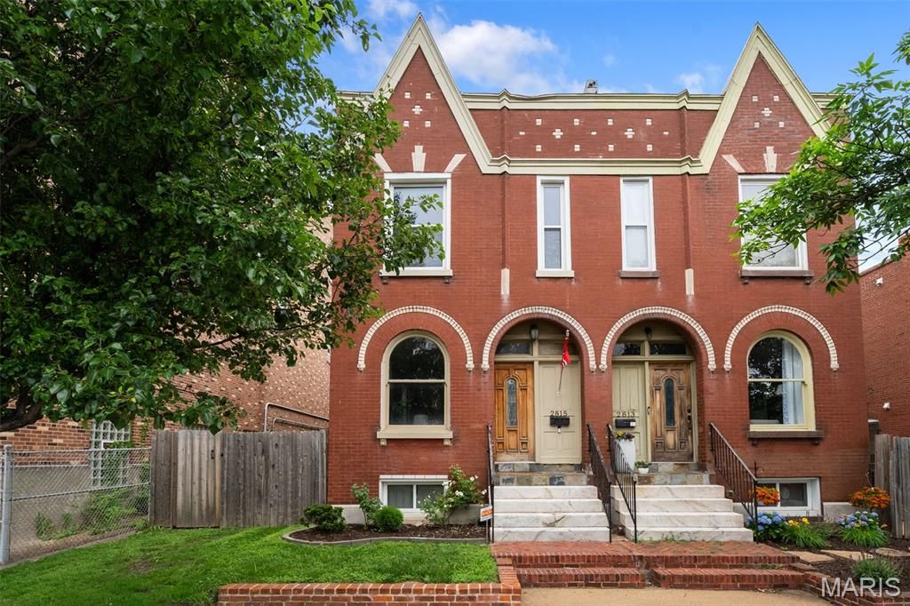 2815 Arsenal Street, St Louis, MO 63118