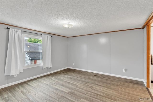 1172 Underwood Court, Lockport Town, NY 14094