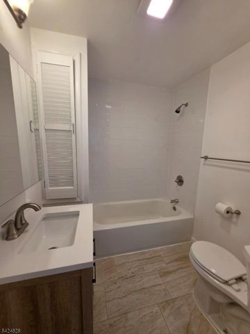91 Belmont Ave 2, Jersey City, NJ 07304