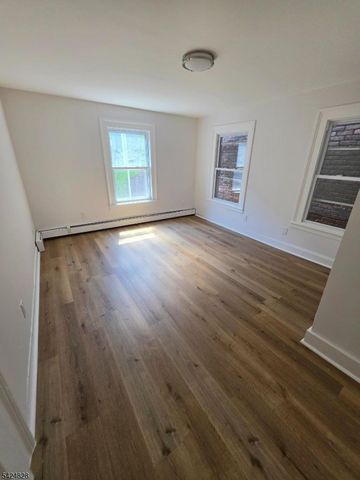 91 Belmont Ave 2, Jersey City, NJ 07304