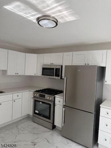91 Belmont Ave 2, Jersey City, NJ 07304