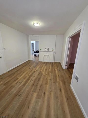 91 Belmont Ave 2, Jersey City, NJ 07304